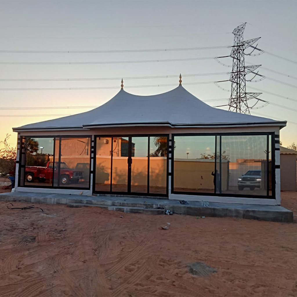 بيوت شعر ملكية